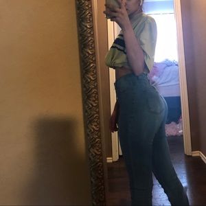 FASHION NOVA HIGHWAISTED JEANS
